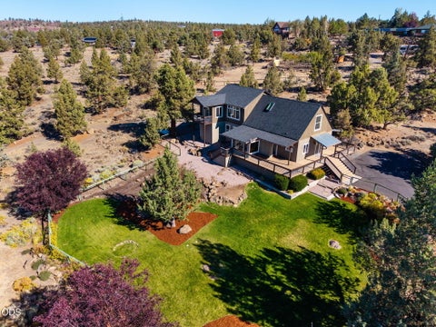 Photo of 21042 Robin Avenue, Bend, OR 97703 (MLS # 220228424)