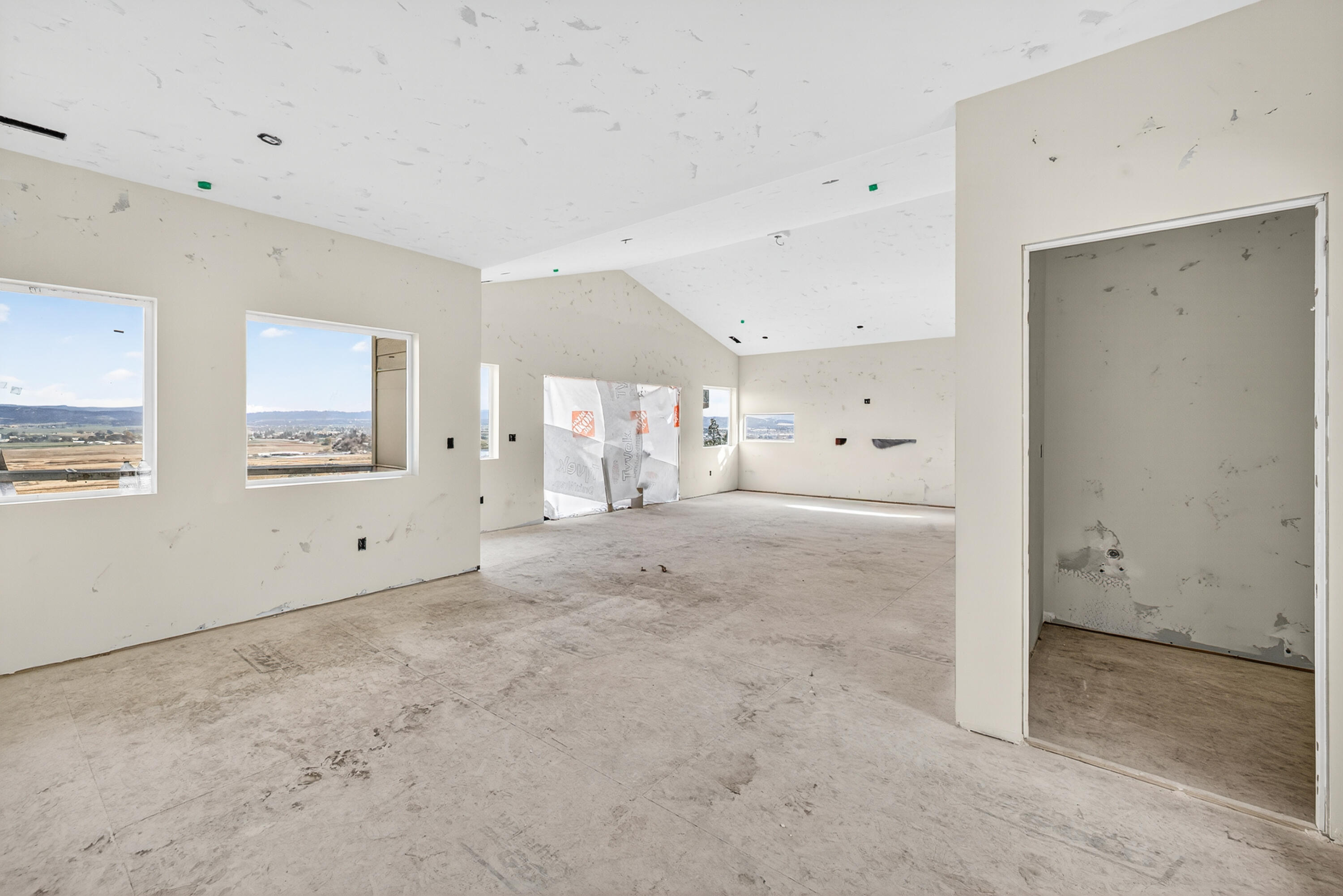 Crescent Rim Estates - Residential