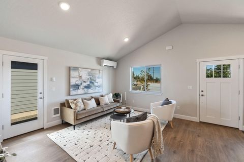 Tiny photo for 4059 SW Obsidian Place #149, Redmond, OR 97756 (MLS # 220213679)