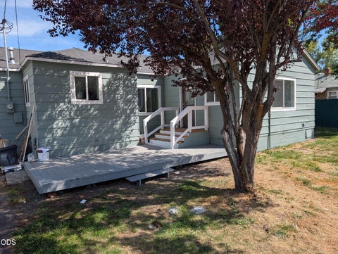 Photo of 4749 Harlan Drive, Klamath Falls, OR 97603 (MLS # 220229102)