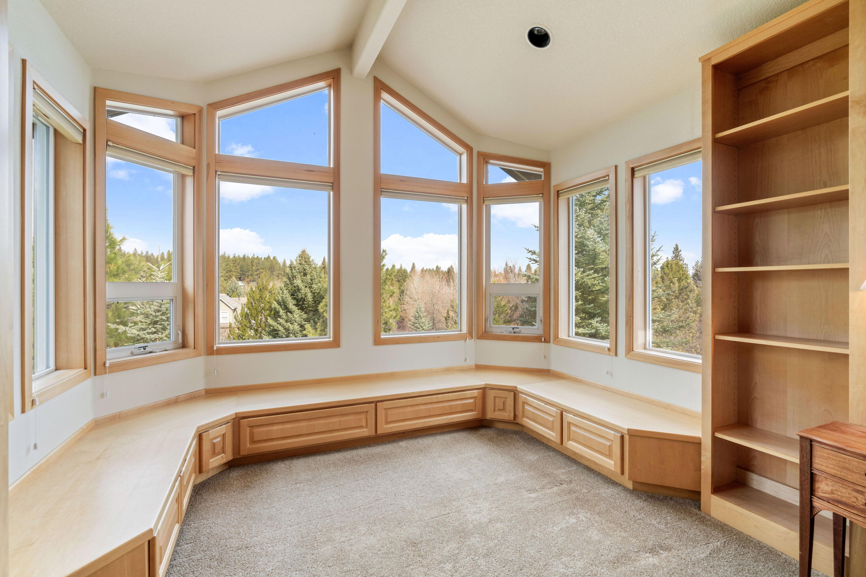 Mtn Gate - Residential