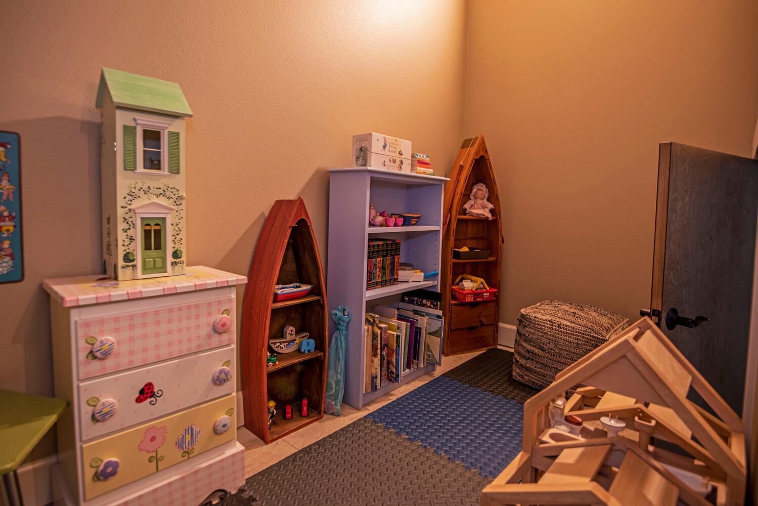 Pine Meadow Vill - Residential