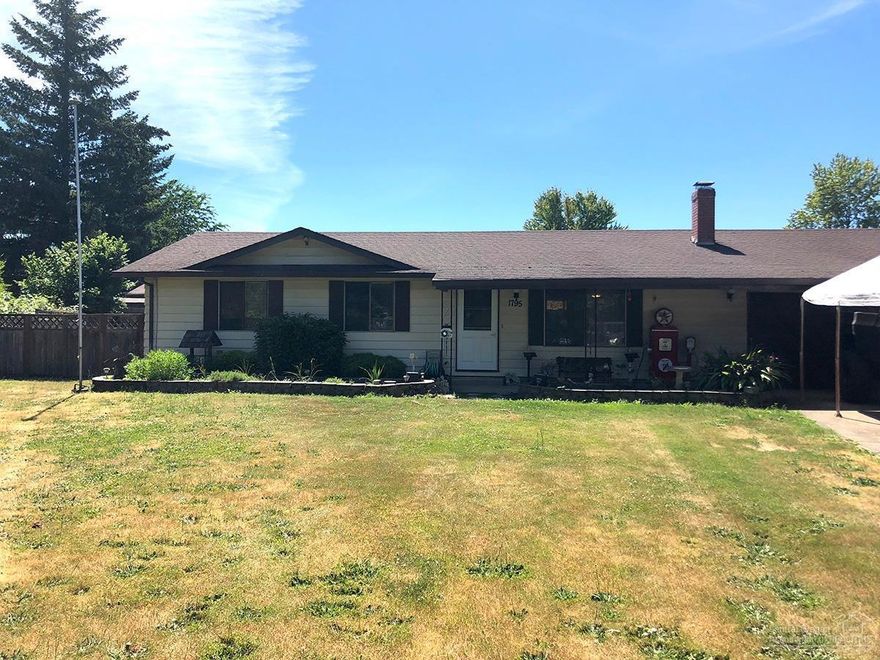 Privacy with this nice end of the road location. Large front yard, long driveway. Detached shop currently used for a wood workers dream! Covered patio, laundry room and bonus room used for crafting. Many options on this nice 3 bedroom 2 bath home.