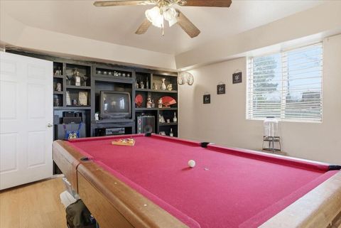 Tiny photo for 1129 Pinecroft Avenue, Medford, OR 97501 (MLS # 220215601)