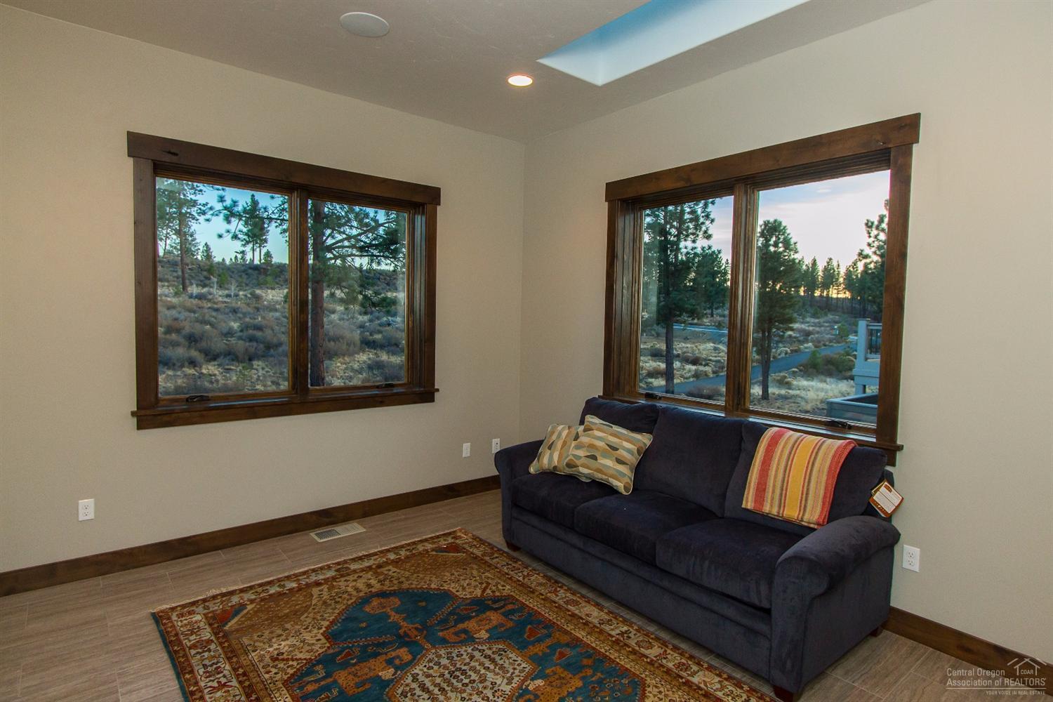 Skyliner Summit - Residential