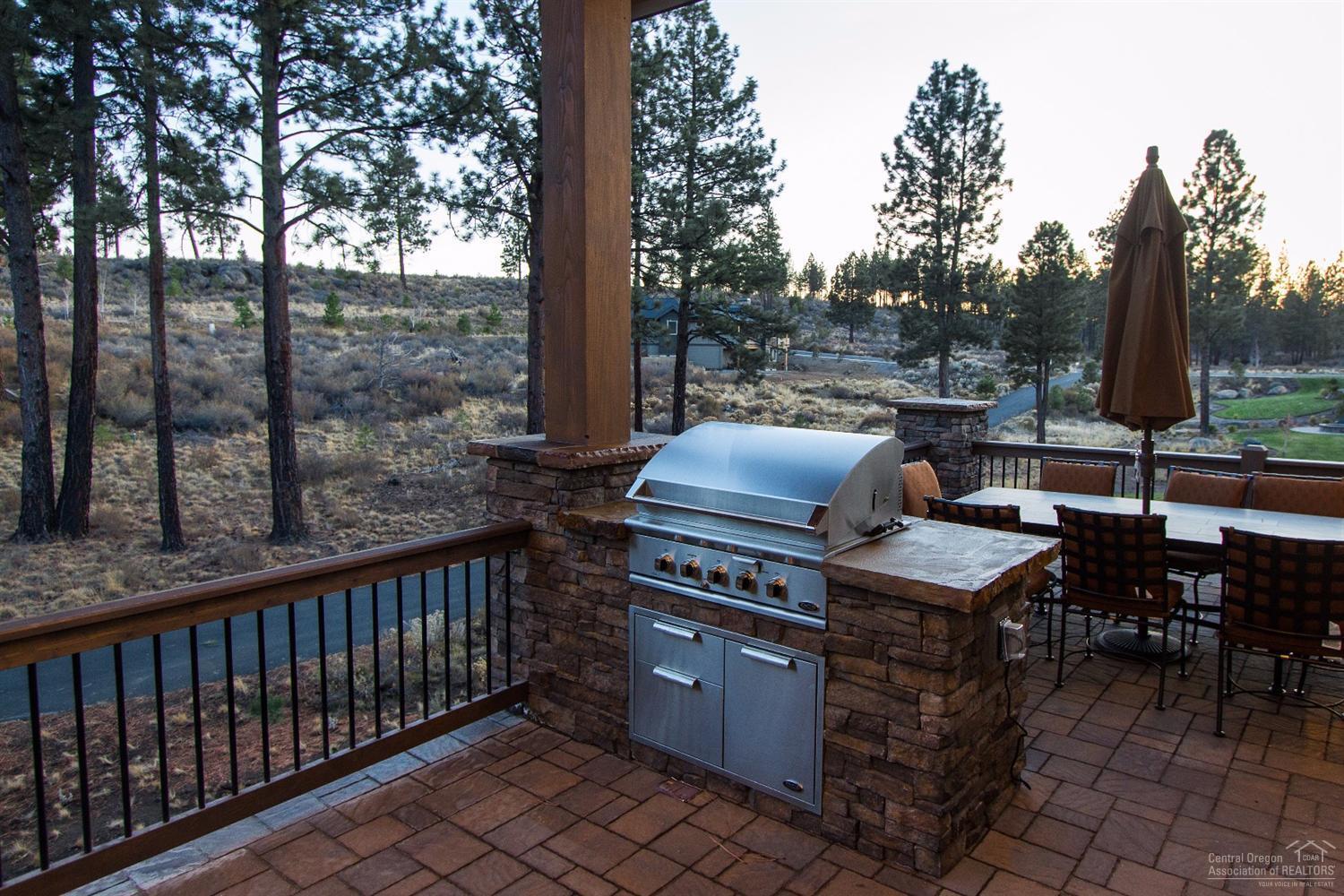 Skyliner Summit - Residential