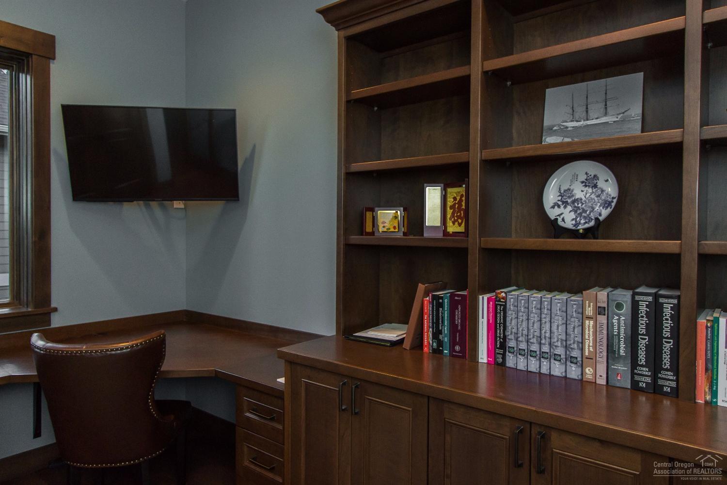 Skyliner Summit - Residential