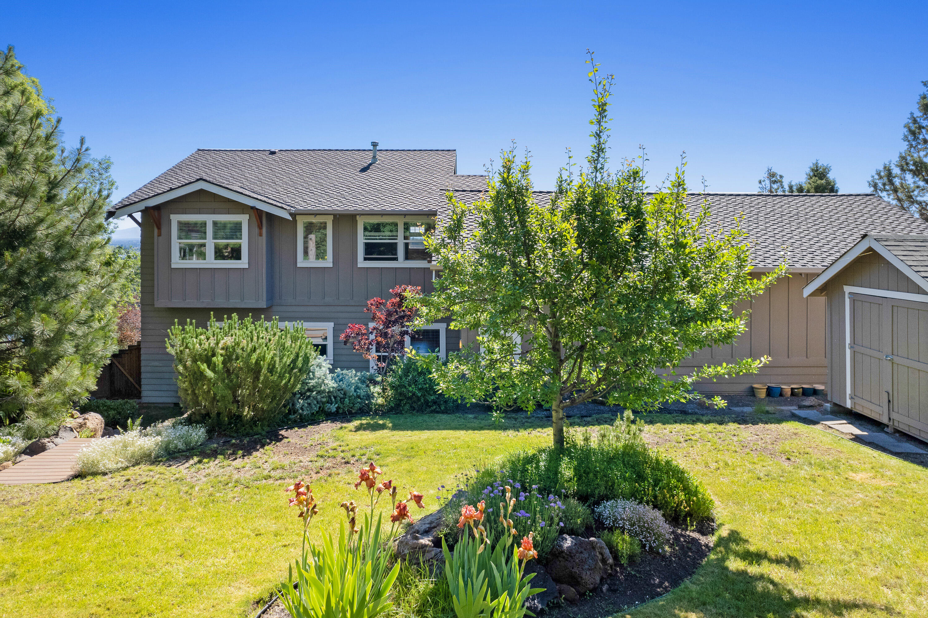 Hawks Ridge - Residential