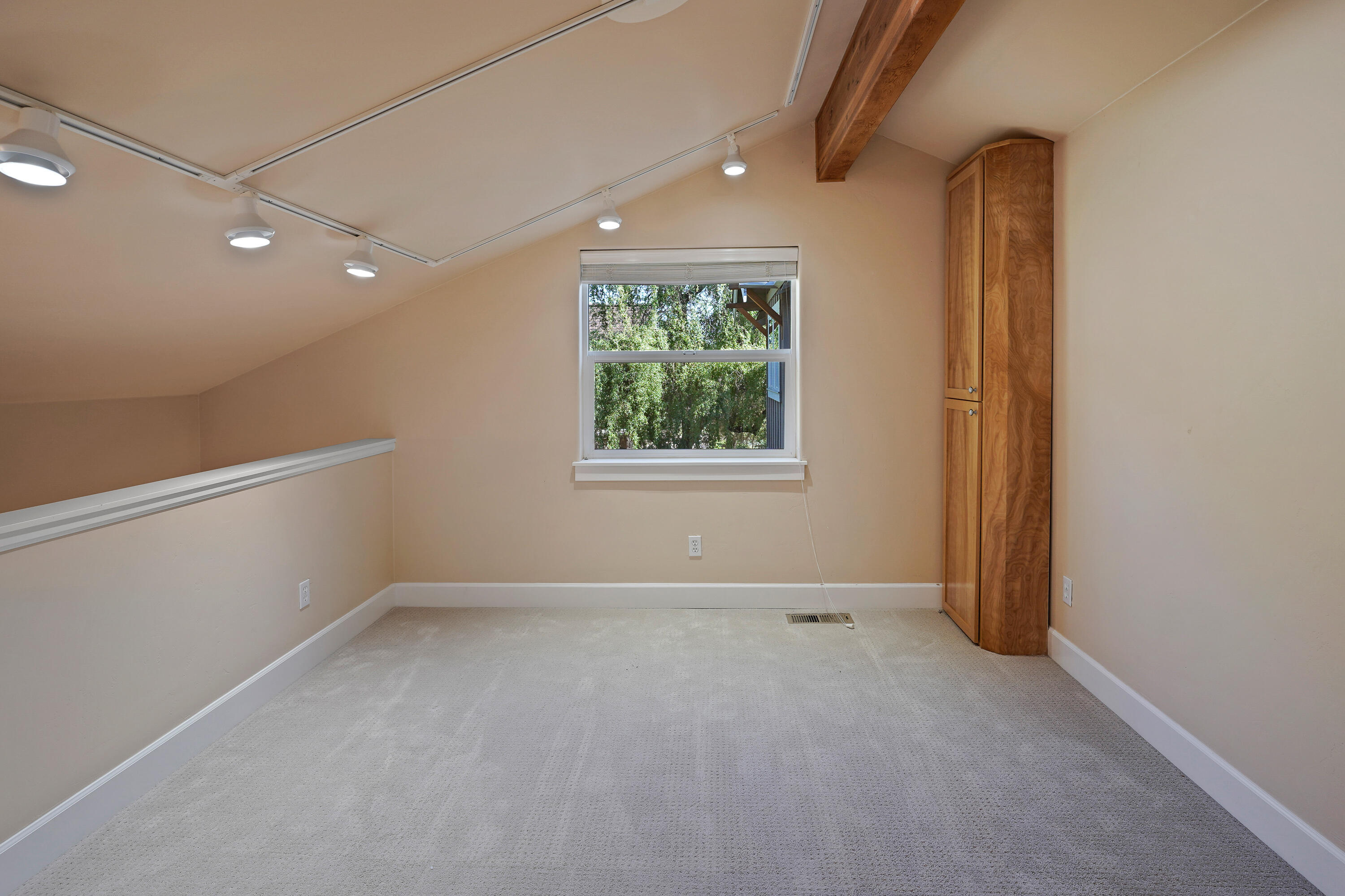 Hawks Ridge - Residential