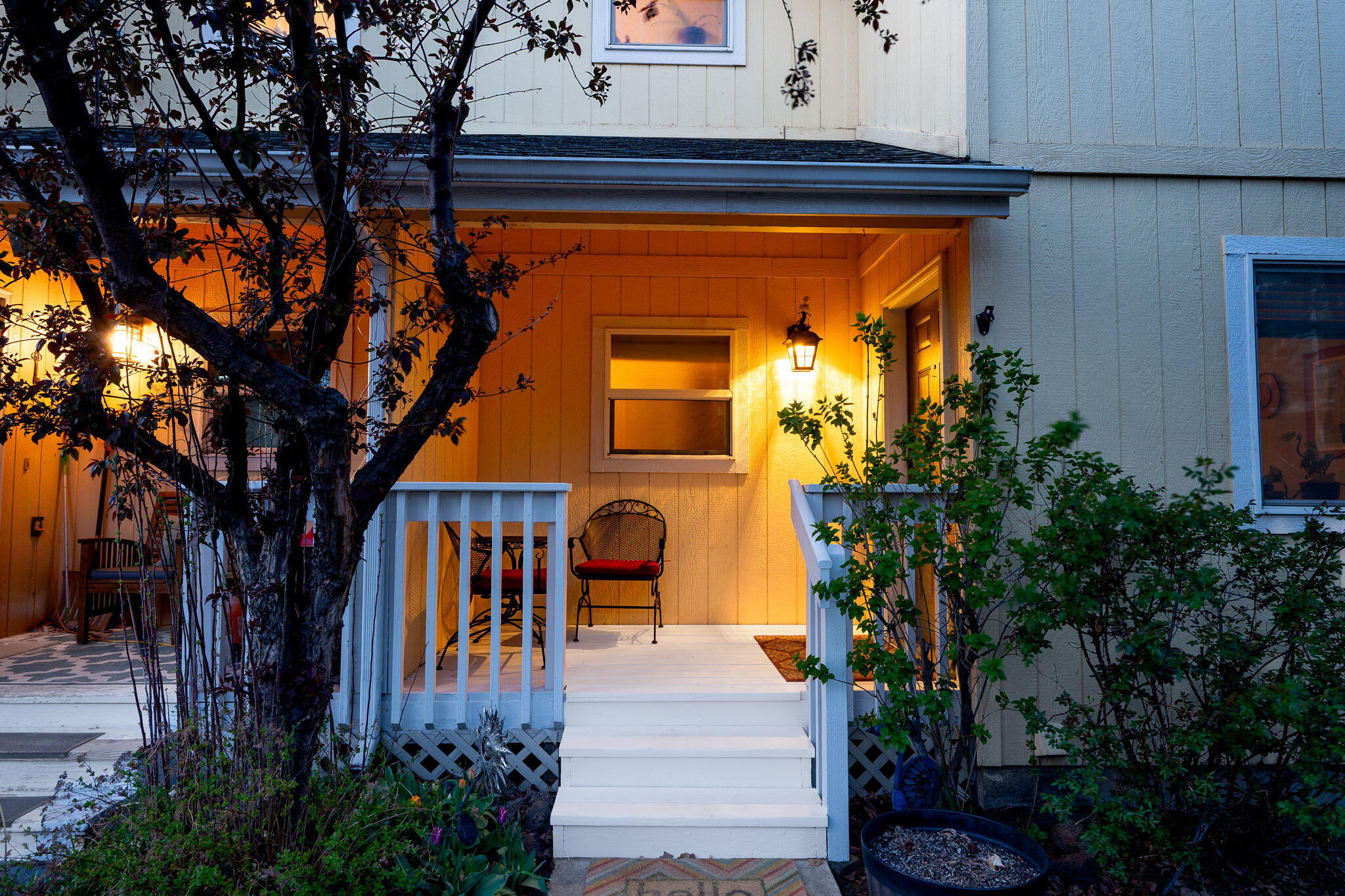 2044 NE Full Moon Drive # 6