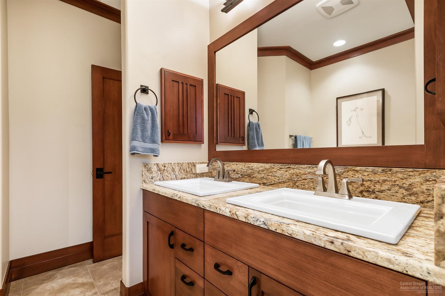 Broken Top - Residential