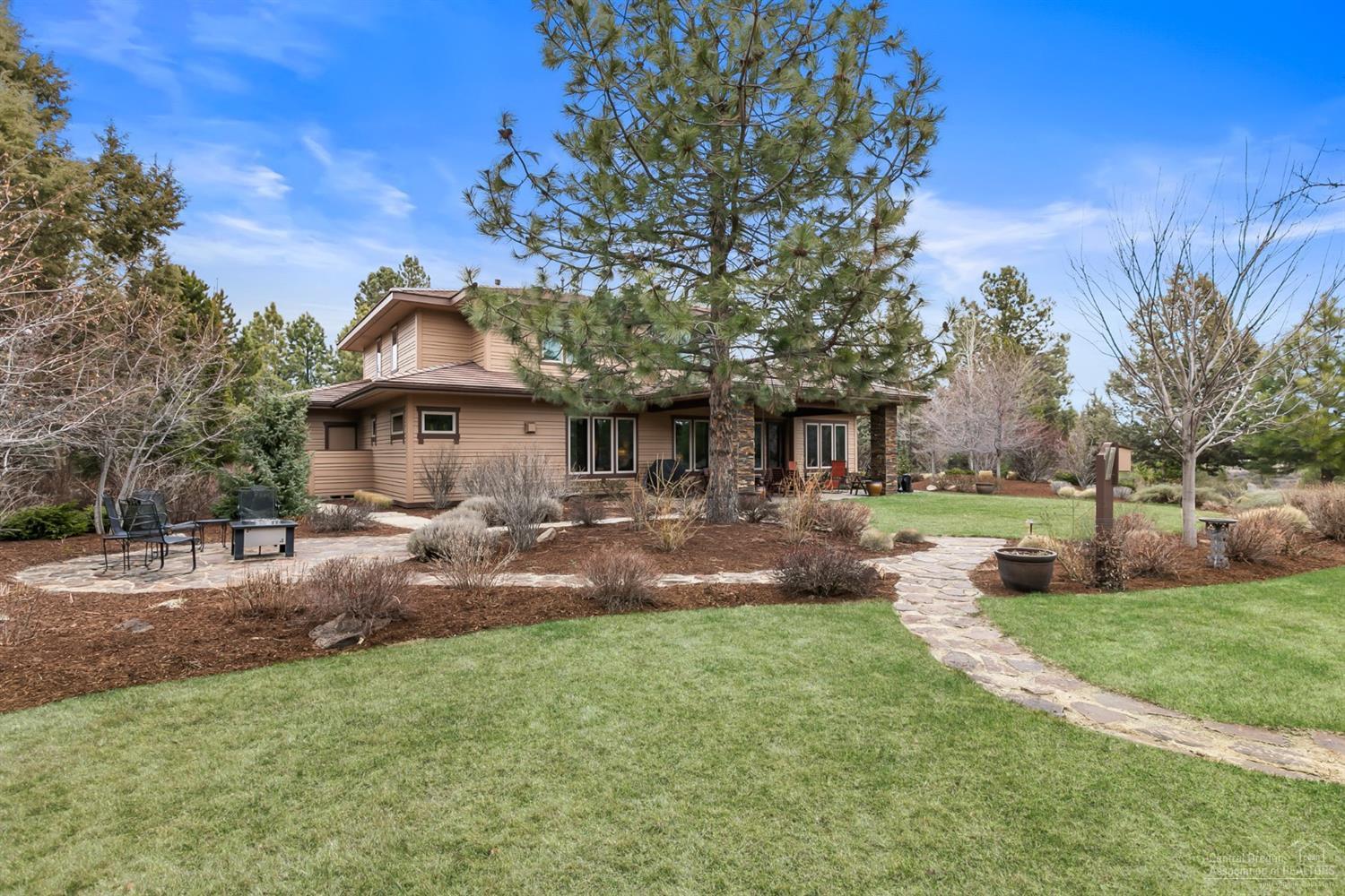 Broken Top - Residential