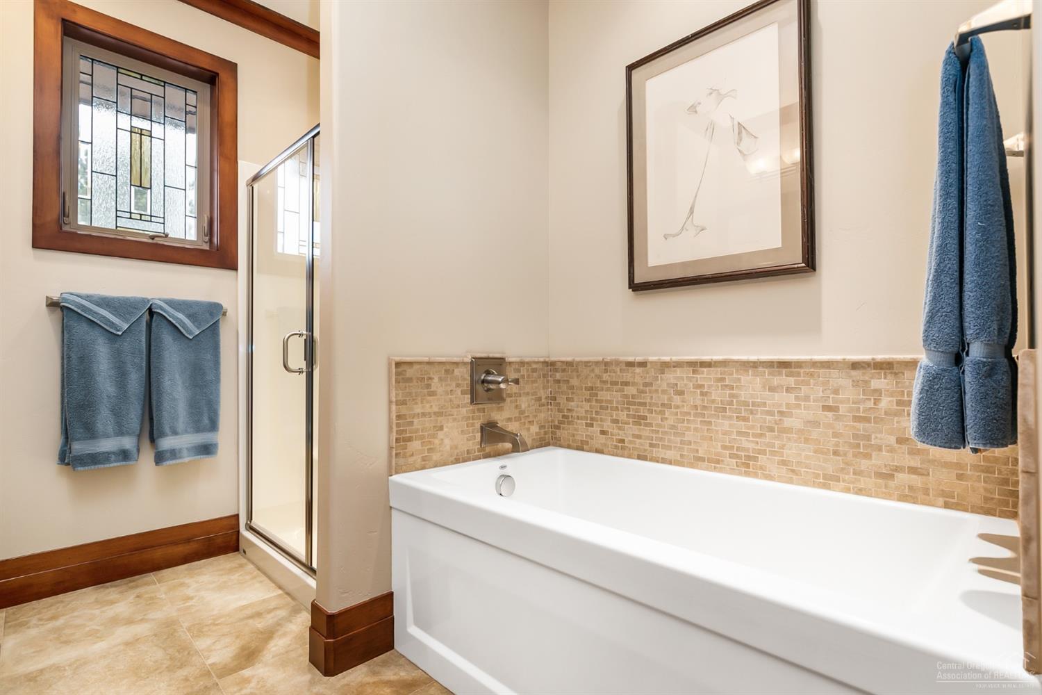 Broken Top - Residential