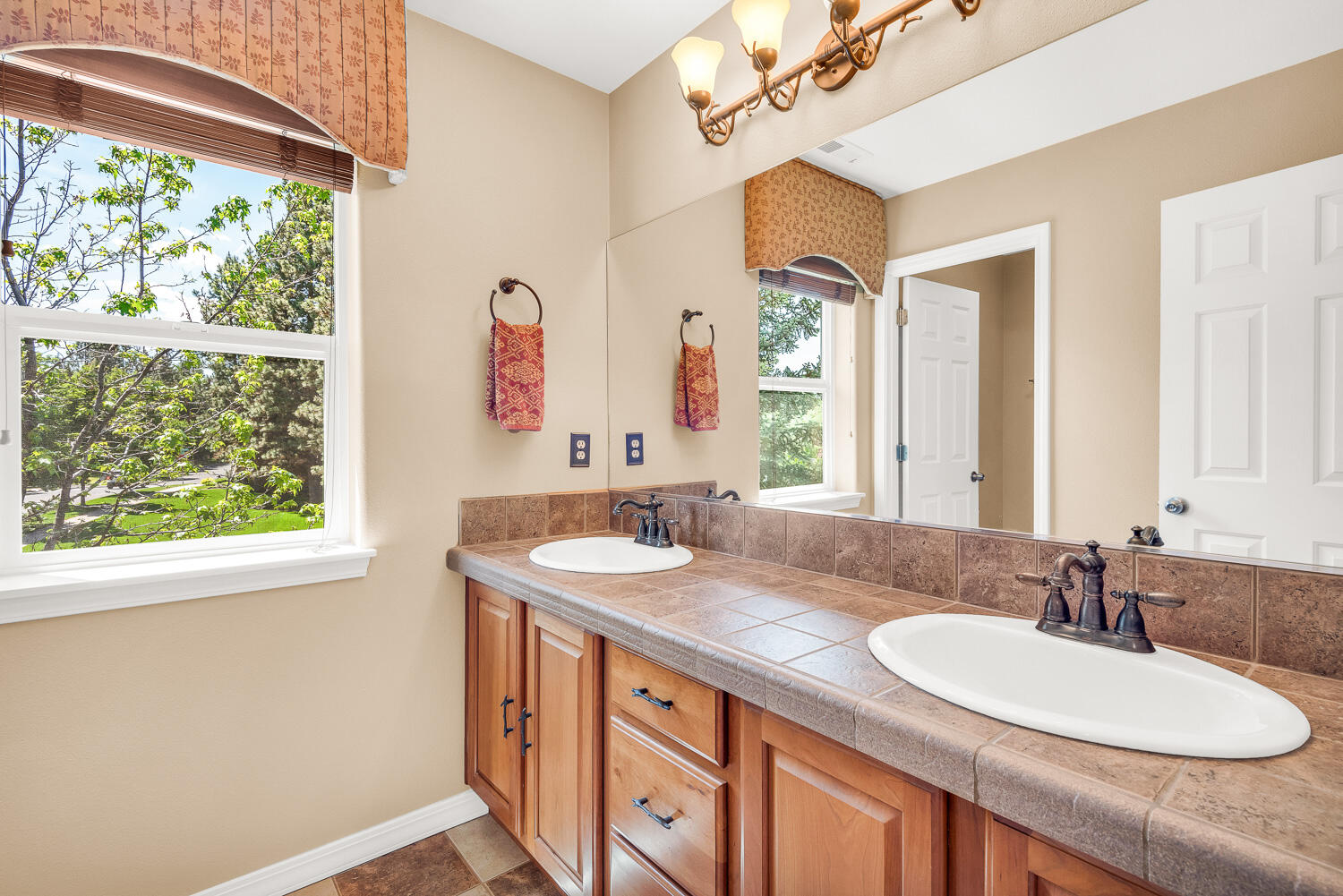 River Canyon Estates - Residential