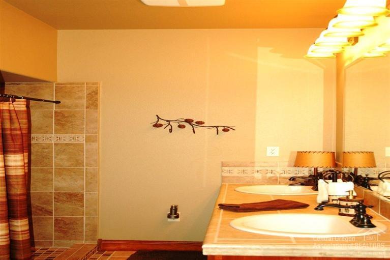 Mtn View Estate - Residential