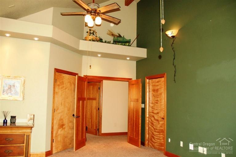 Mtn View Estate - Residential