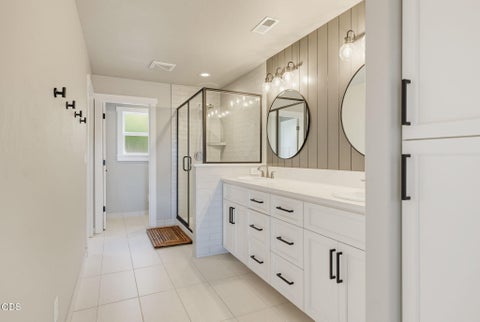 Tiny photo for 1031 Ruby Meadows Drive, Eagle Point, OR 97524 (MLS # 220224639)