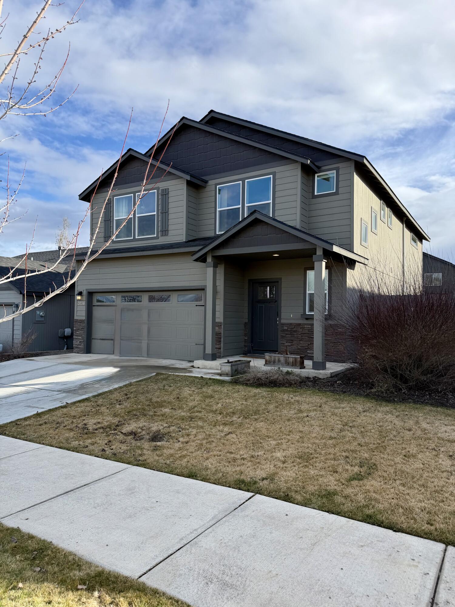 3738 SW Pumice Avenue