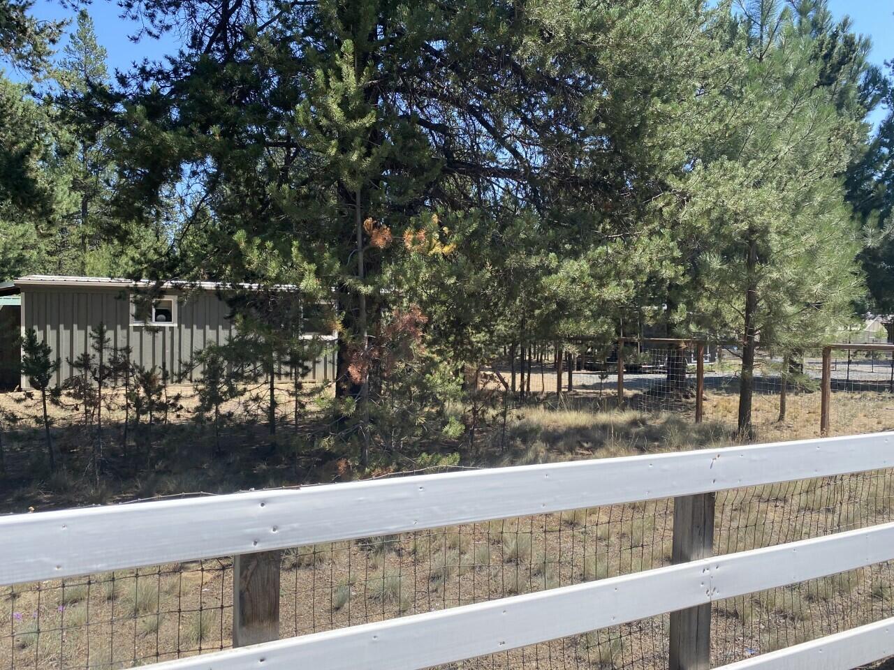 Cw Reeve Resort - Residential