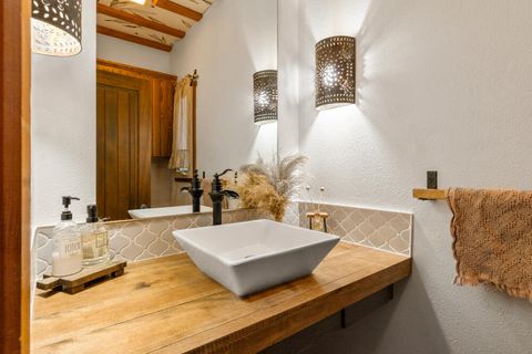 Tiny photo for 11750 Merganser Road, Klamath Falls, OR 97601 (MLS # 220214939)