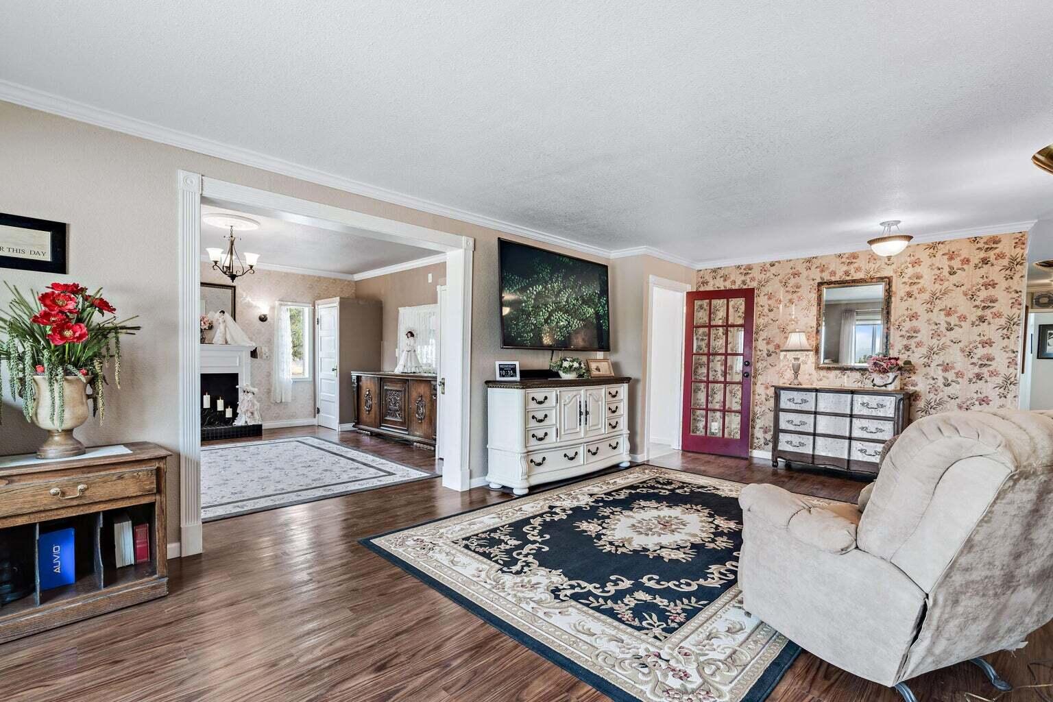 Juniper Heights - Residential