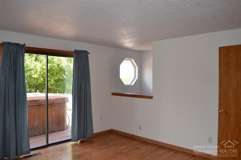 Golden Horseshoe - Residential