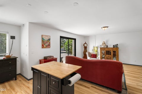 Tiny photo for 1630 SE Tempest Drive #UNIT 10, Bend, OR 97702 (MLS # 220223666)