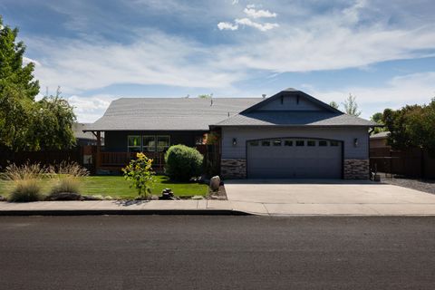 1944 NW Quince Avenue Redmond OR 97756