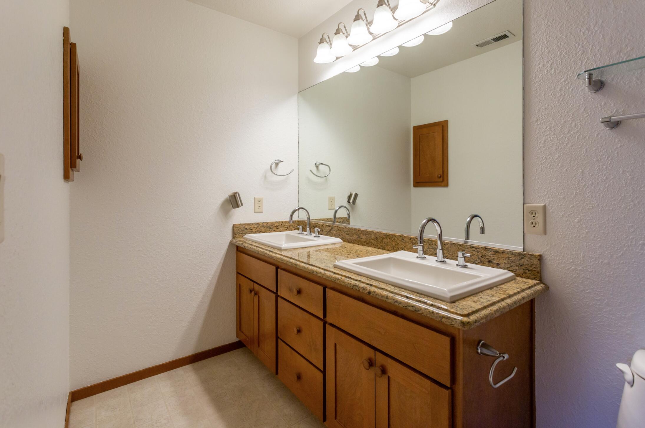 Alderwood Townhomes - Residential