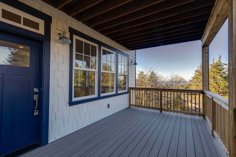 Tiny photo for 640 NE Lillian Lane, Depoe Bay, OR 97341 (MLS # 220214966)