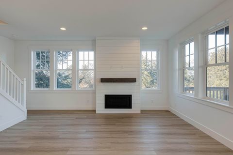 Tiny photo for 640 NE Lillian Lane, Depoe Bay, OR 97341 (MLS # 220214966)