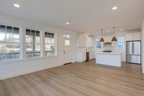 Tiny photo for 640 NE Lillian Lane, Depoe Bay, OR 97341 (MLS # 220214966)