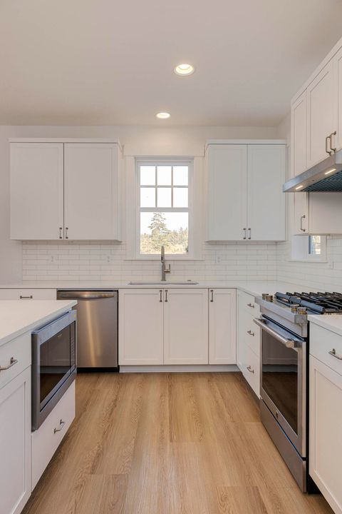 Tiny photo for 640 NE Lillian Lane, Depoe Bay, OR 97341 (MLS # 220214966)