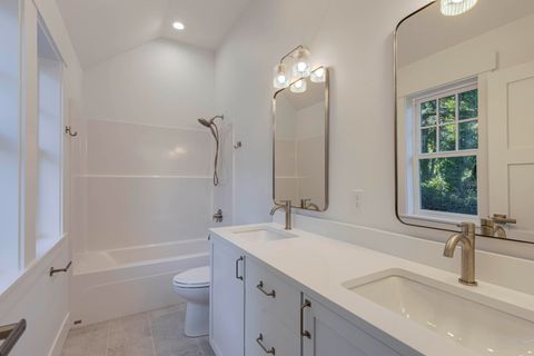 Tiny photo for 640 NE Lillian Lane, Depoe Bay, OR 97341 (MLS # 220214966)