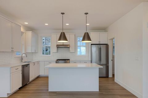 Tiny photo for 640 NE Lillian Lane, Depoe Bay, OR 97341 (MLS # 220214966)