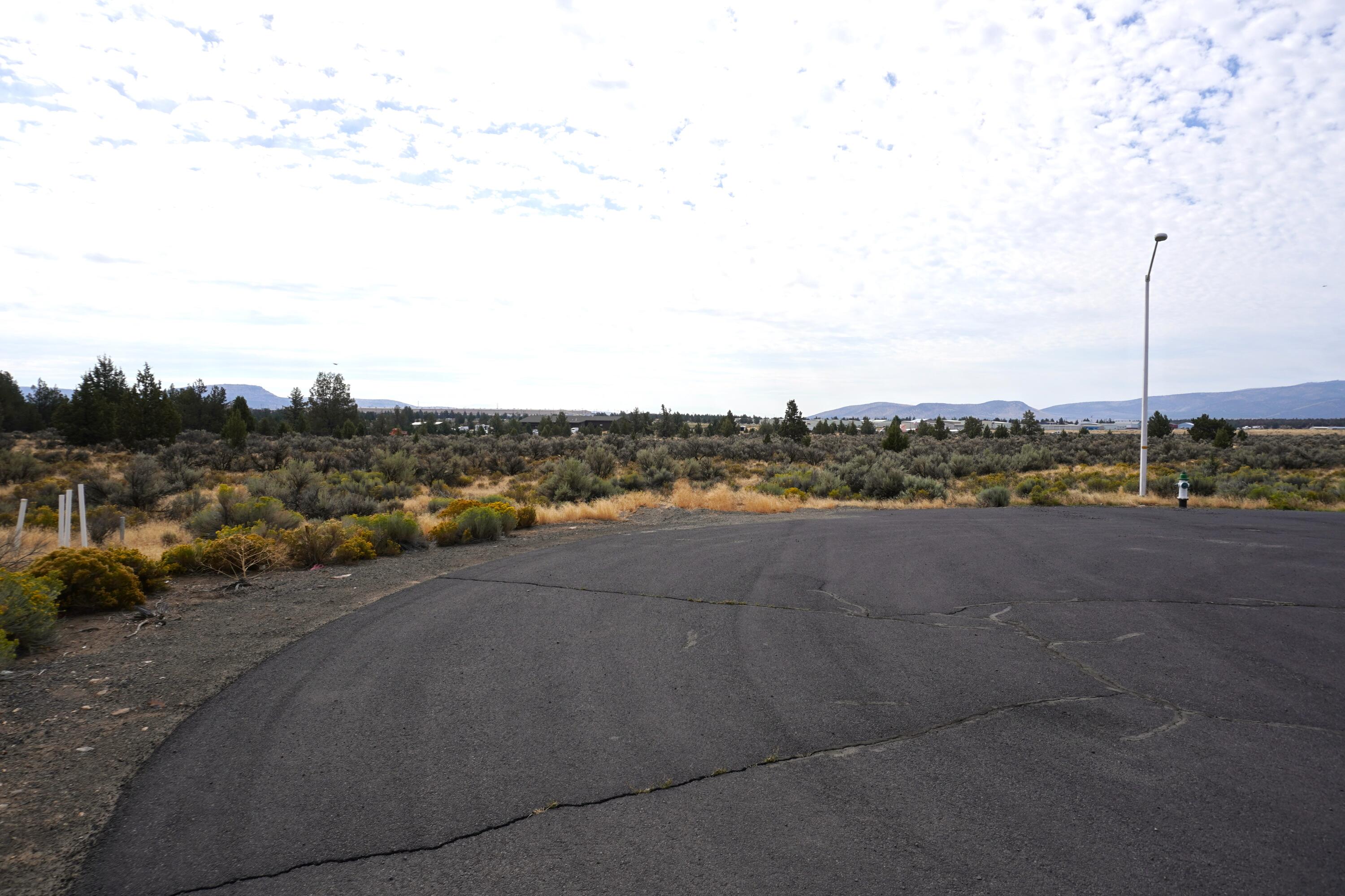 Tom McCall Bus/Ind. - Commercial Sale