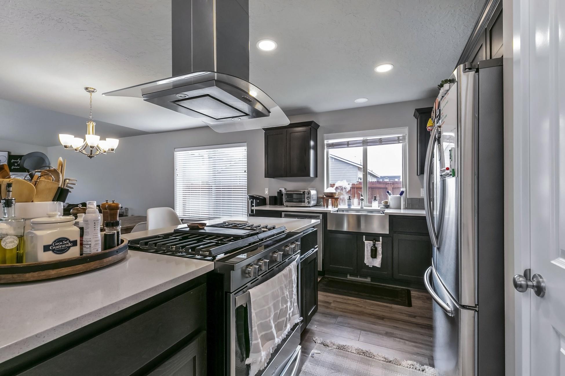 27 Elm - Residential