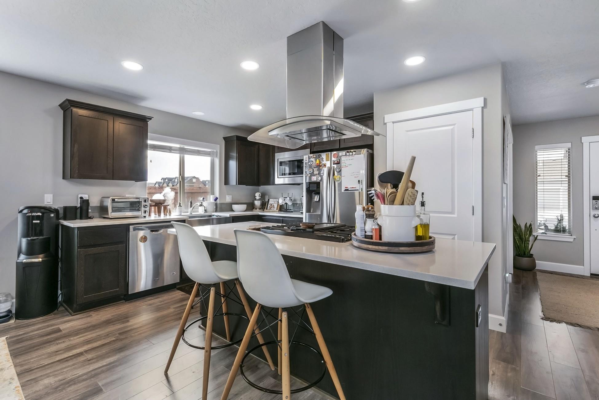 27 Elm - Residential