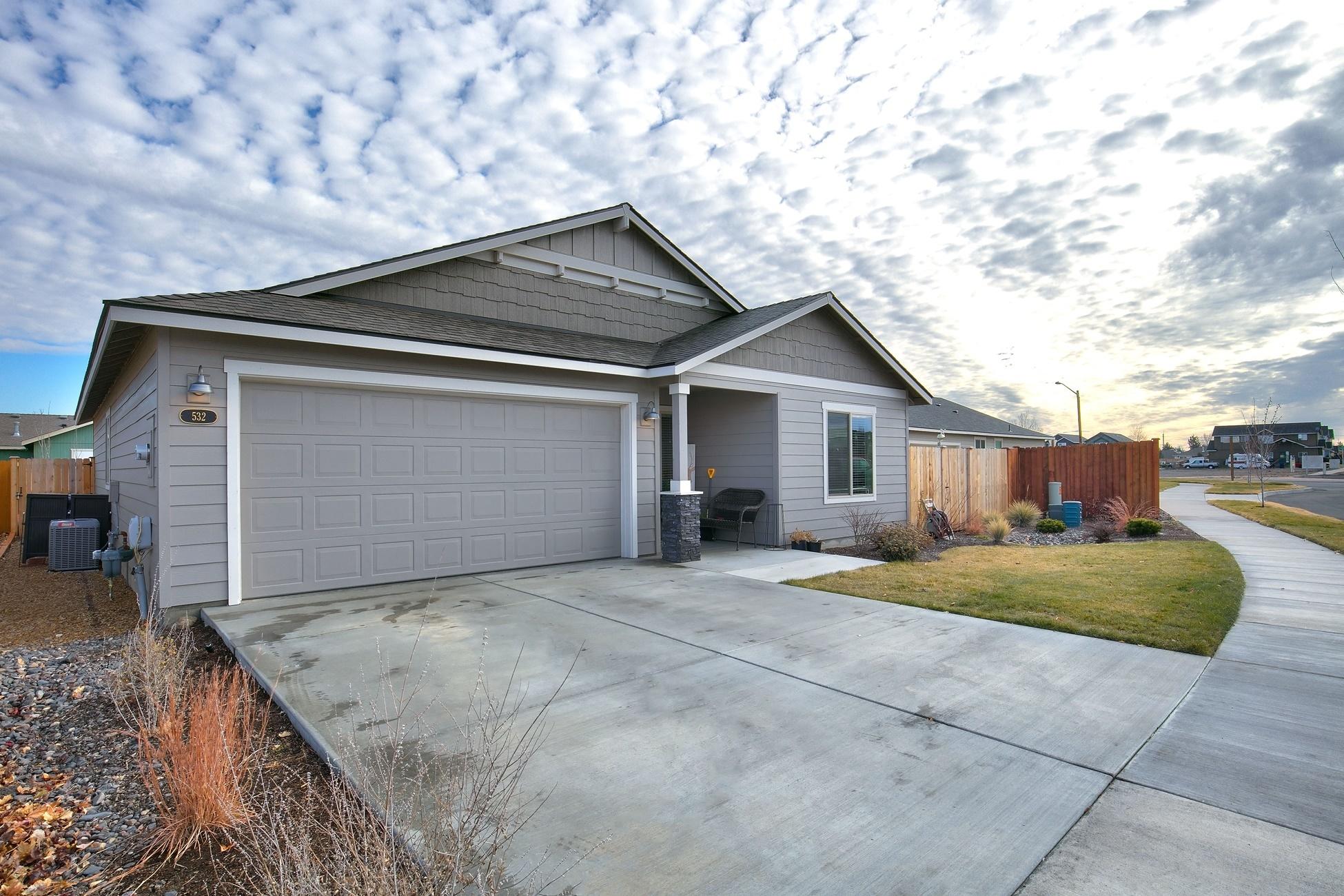 27 Elm - Residential