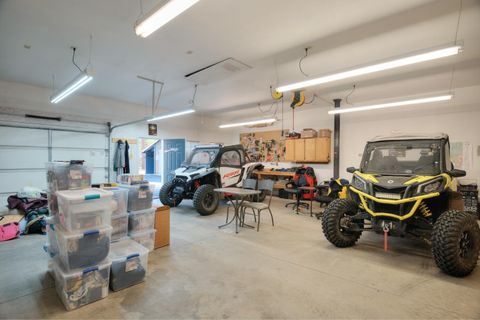 Tiny photo for 52348 Barberry Circle, La Pine, OR 97739 (MLS # 220217571)