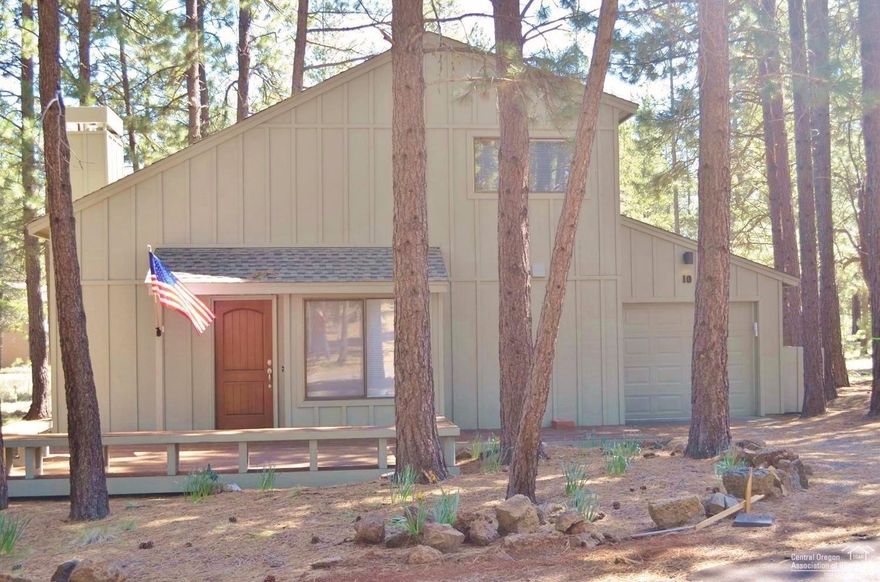 A True Gem in Sunriver. Easy Access to Pools, Village, Trails and Golf Courses. Fully Remodeled Kitchen, Dining & Baths. Clear Alder Cabinets, Natural Slate & River Rock Backsplash, 24in. Tile Counters, Extensive Tile Flooring. Wet Bar with Separate Sink & Built-in Cabinetry. Just the right amount of Traditional Sunriver Rustic Charm. Natural Gas Forced Air Heat and Fireplace. Central AC. New Paint Inside & Outside. New Carpet. Private Courtyard. Perfect Fulltime Home or a Great Vacation Getaway.