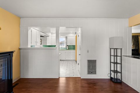 Tiny photo for 1124 Mt Pitt Avenue, Medford, OR 97501 (MLS # 220215212)