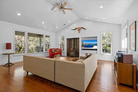 Tiny photo for 790 Savage Creek Road, Grants Pass, OR 97527 (MLS # 220216928)