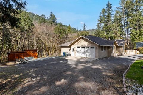 Tiny photo for 790 Savage Creek Road, Grants Pass, OR 97527 (MLS # 220216928)