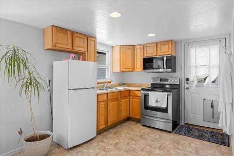 Tiny photo for 790 Savage Creek Road, Grants Pass, OR 97527 (MLS # 220216928)