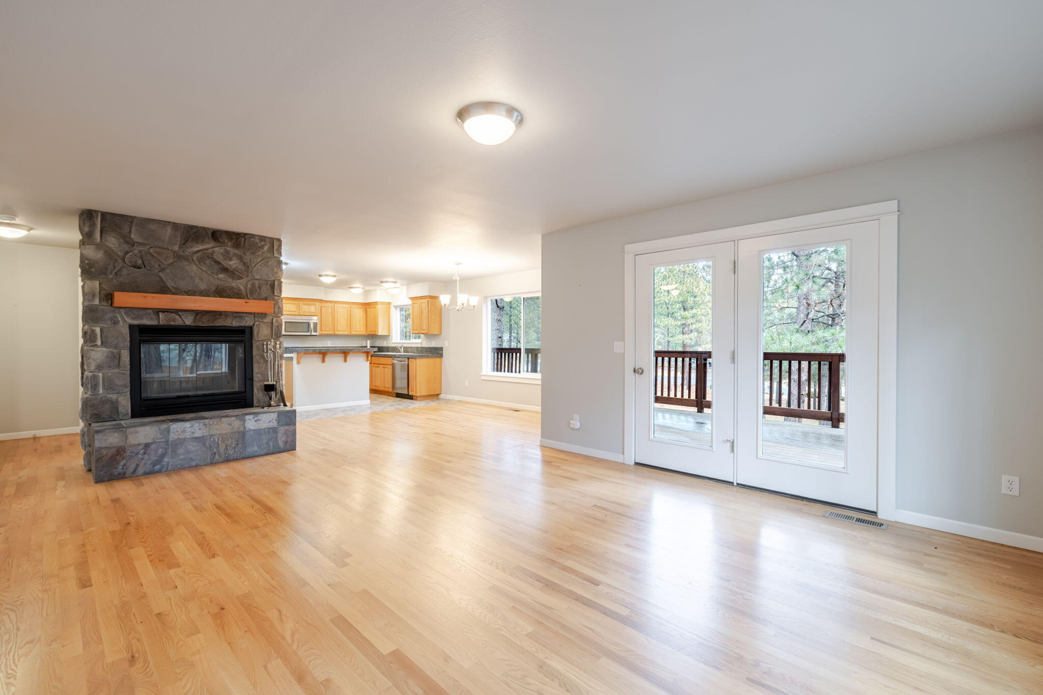 14450 Mountain View Loop