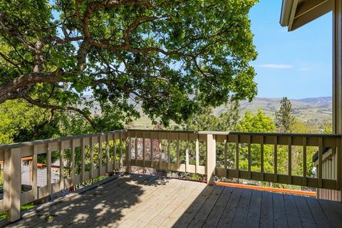 Tiny photo for 575 Dogwood Way, Ashland, OR 97520 (MLS # 220220097)