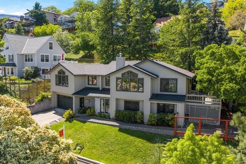 Tiny photo for 575 Dogwood Way, Ashland, OR 97520 (MLS # 220220097)