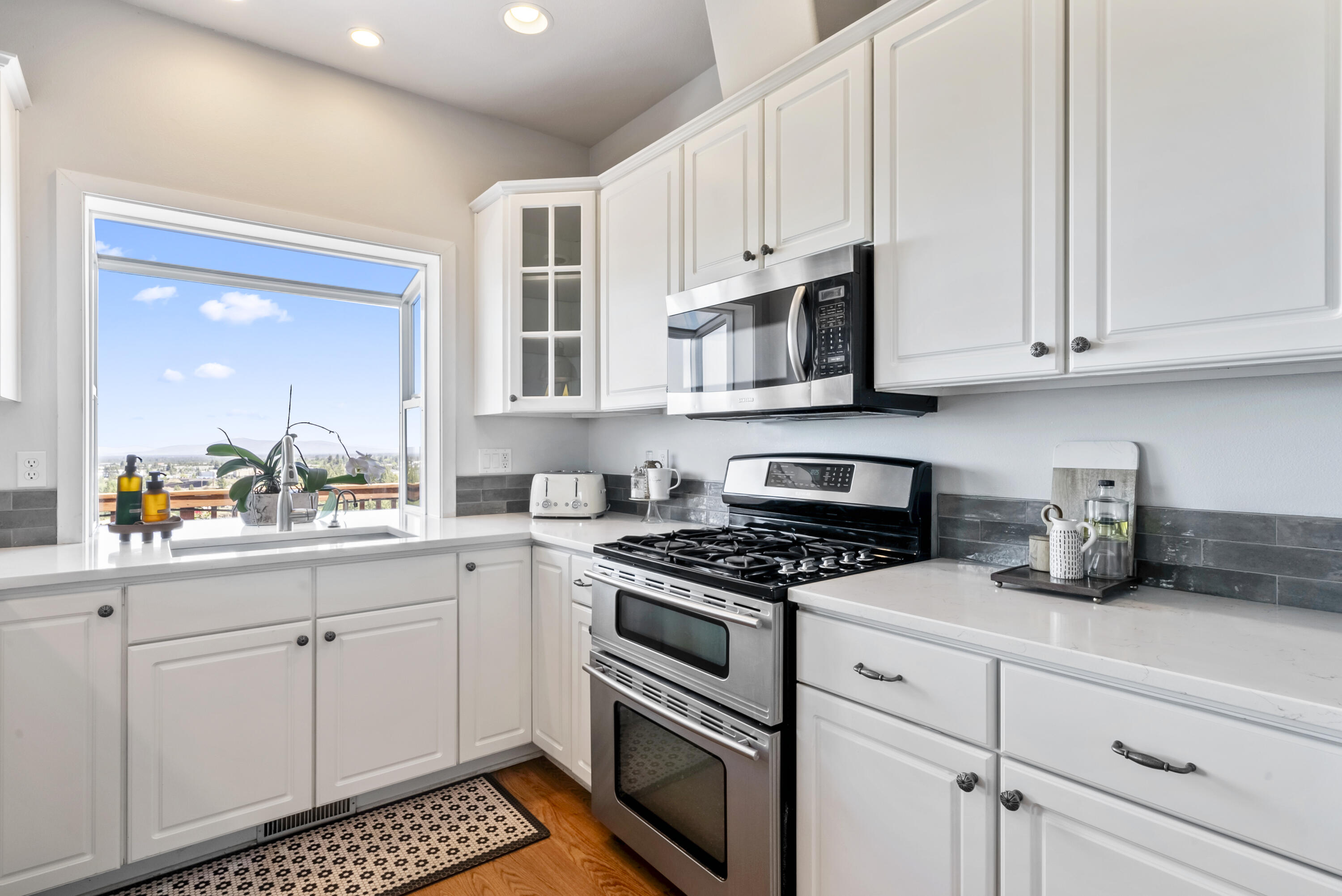 Hawks Ridge - Residential