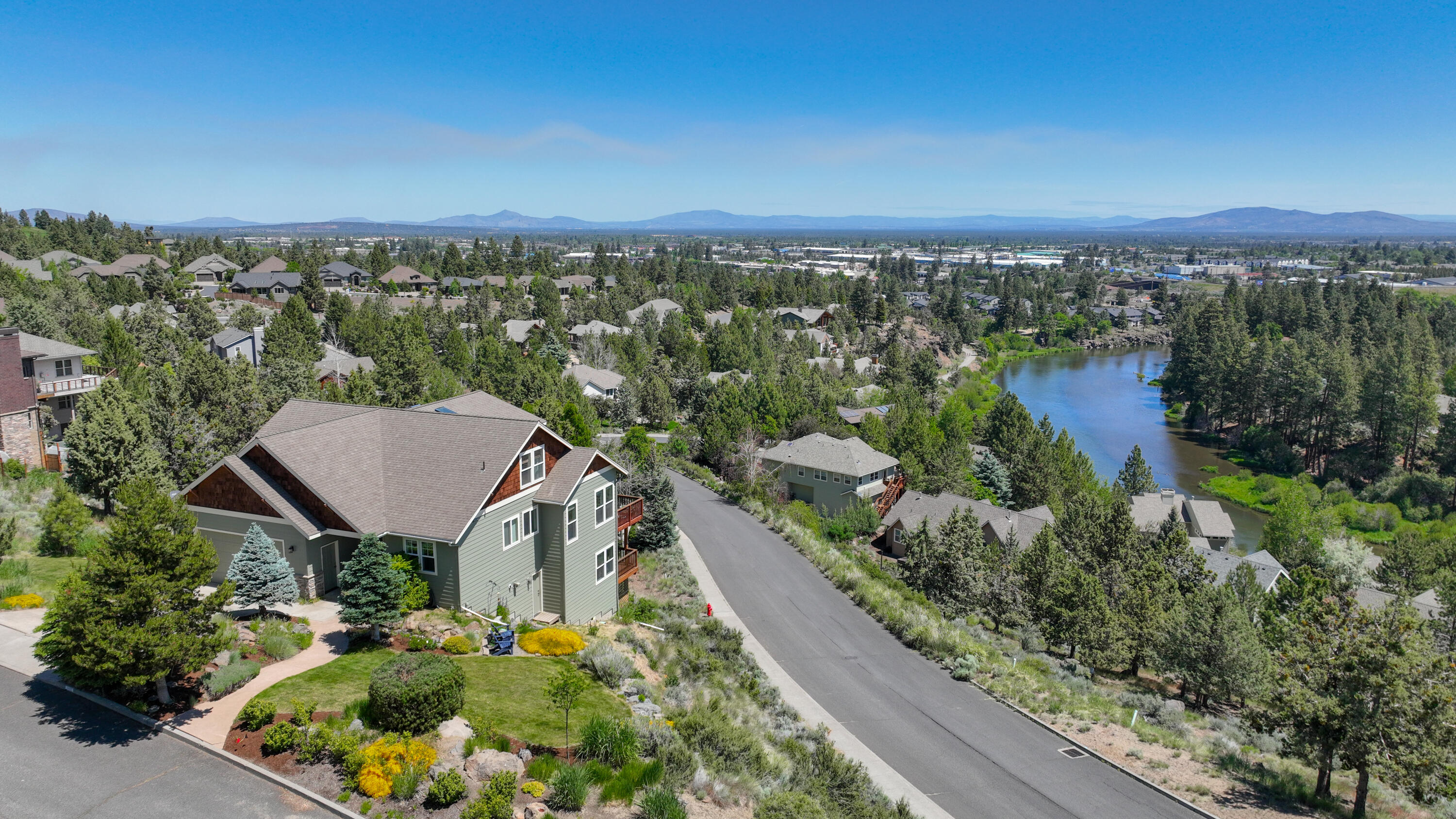 Hawks Ridge - Residential